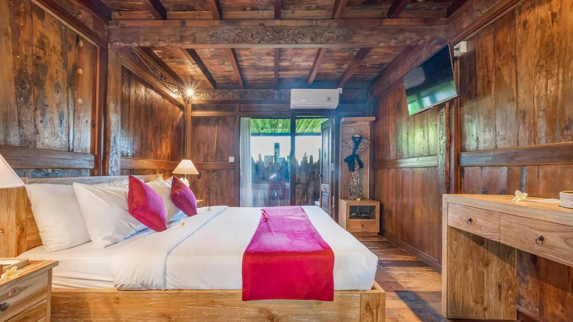 Hotel Belvilla Scenic Picturesque Near Monkey Forest Ubud