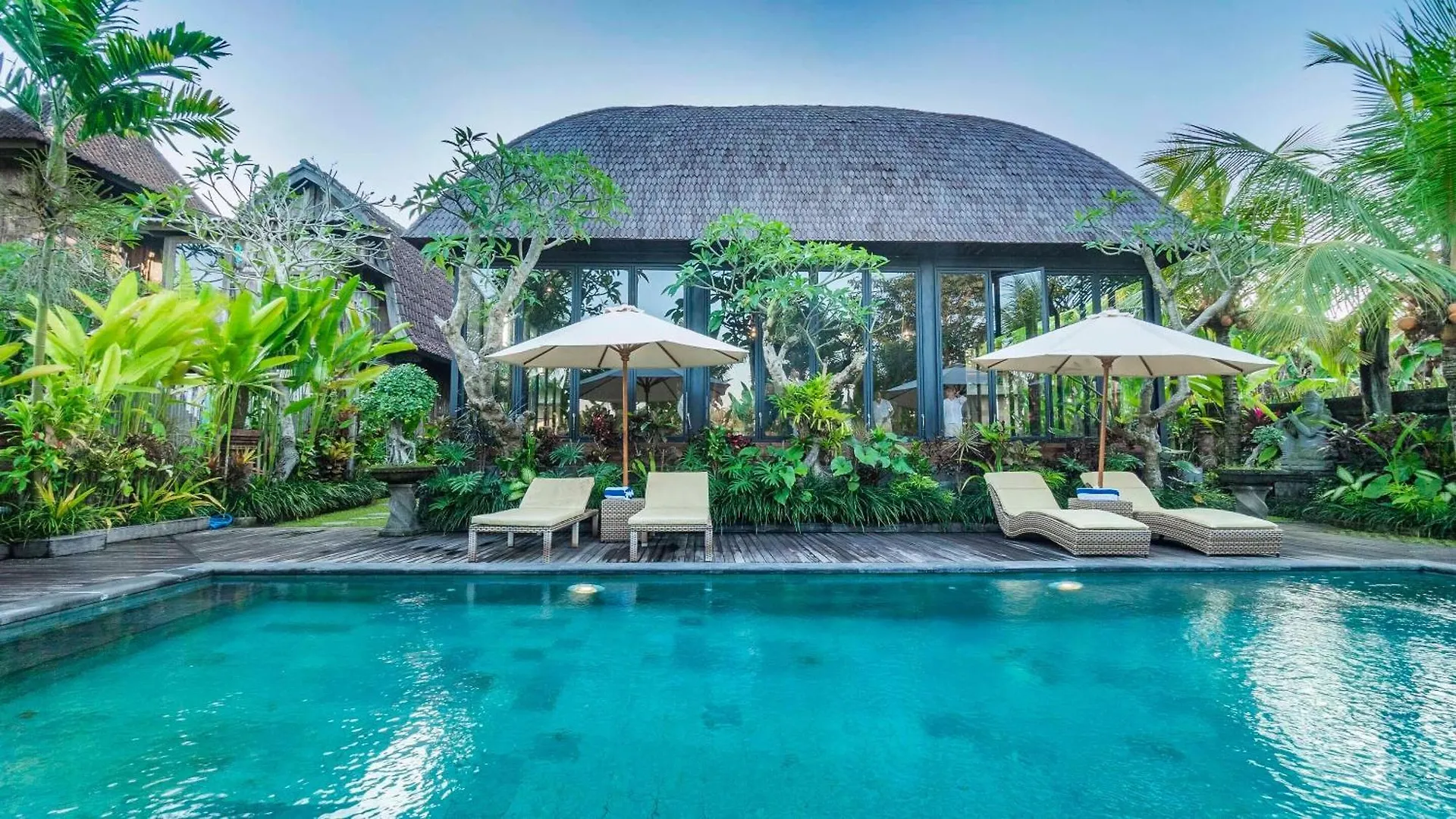 Hotel Belvilla Scenic Picturesque Near Monkey Forest Ubud