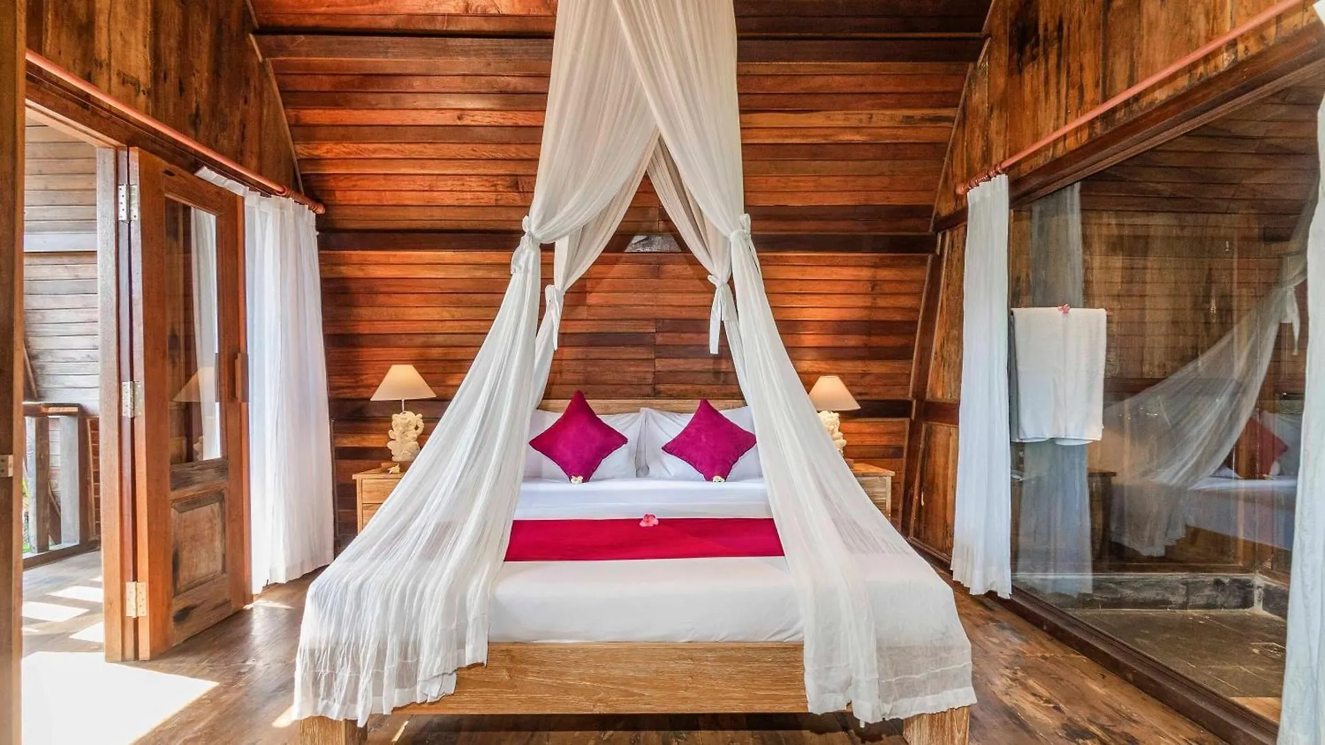Hotel Belvilla Scenic Picturesque Near Monkey Forest Ubud