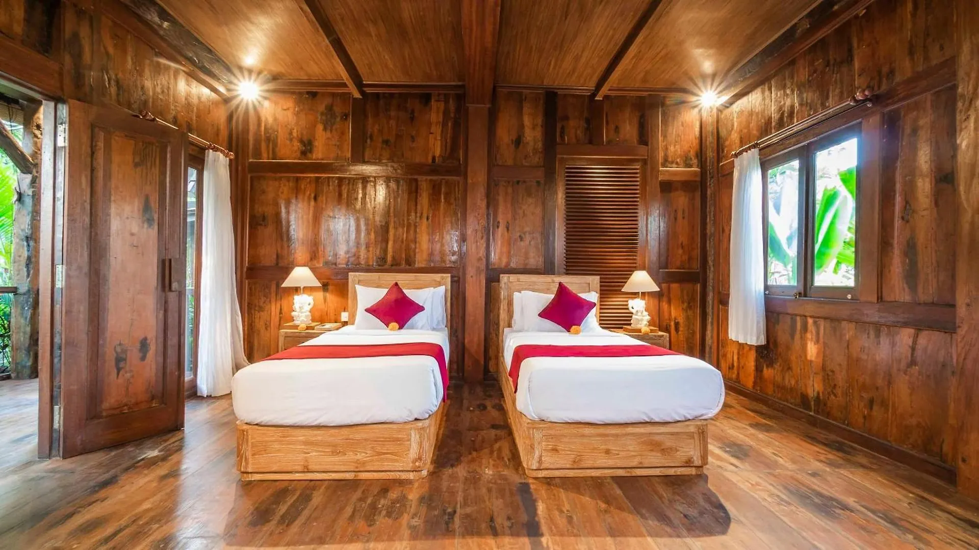 Hotel Belvilla Scenic Picturesque Near Monkey Forest Ubud